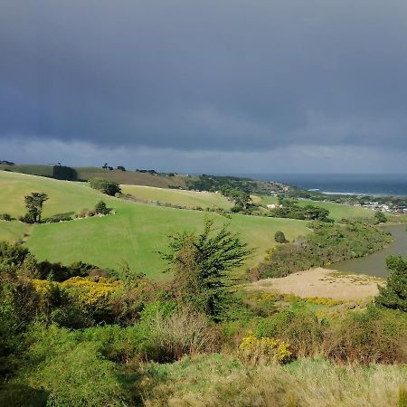 Gateway To Peninsula With Sea Views Apartment Dunedin Bagian luar foto